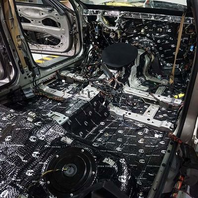 Хорошая цена BMW 730 индивидуальная автомобильная звукозащитная коврик для снижения шума онлайн